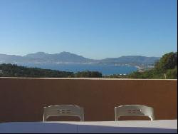 Location villa de standing avec piscine en Corse, Porticcio