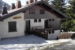 La CLUSAZ - Appartement 6 personnes dans chalet bord des pistes