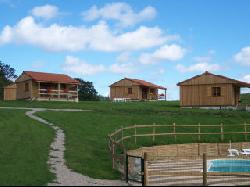 VILLAGE DE GITES***  : Les Petites Maisons dans La Prairie