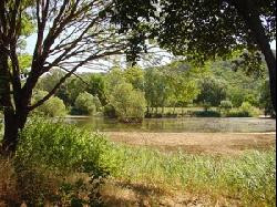 Gîte 4/6 pers dans domaine privé au coeur de la campagne varoise