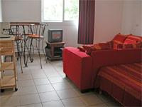 Un studio les pieds dans l'eau à St Gilles