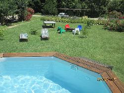 LES GITES DU CASTELLI - LES LAURIERS vous accueillent pendant l'été