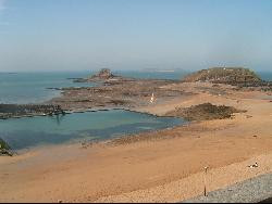 location saisonniière Saint Malo Intra muros  dernières minutes