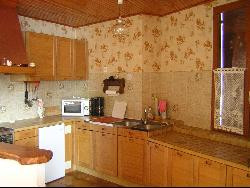 au pied de la chaîne des volcans d'auvergne