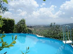 TUSCANE/ PRES DE FLORENCE APARTEMENT AVEC JARDIN ET PISCINE/ VUE PANORAMIQUE MAGNIFIQUE