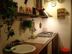 TUSCANE/APPARTEMENT EN COLLINE PAS LOIN DE LA MER DE LA MAREMMA  ET VILLES D'ART