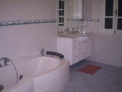 SANGHO-ZARZIS villa tout confort 300 M plage, zone hoteliere