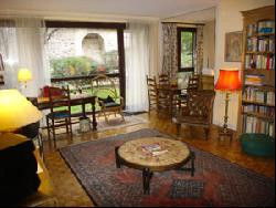 PARIS 5ème - Location saisonnière d'un APPARTEMENT de STANDING dans le Quartier Latin.