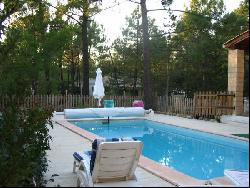 A BEDOIN  villa avec piscine aux piex du Ventoux