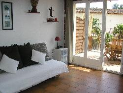 Loue studio au bord  de mer entre Ste MAXIME et St TROPEZ