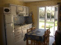 loue 4 gites avec piscine en provence