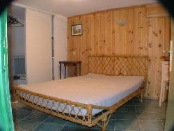 maison  + piscine pour 4 personnes, proche mer, au calme de la campagne