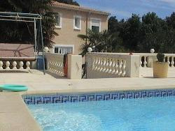 belle maison totalement indépendante avec piscine pour 10 personnes