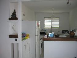 Loue beau haut de villa T4 meublé et équipé à Sainte-Luce . Très belle vue mer