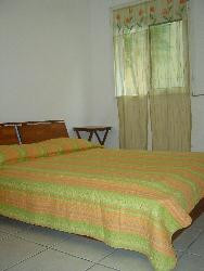 LA REUNION 2 T2 MEUBLEES- LA POSSESSION