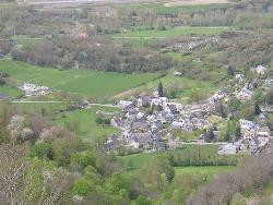APPARTEMENT DANS MAISON