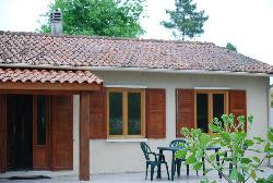 MAISON A GRAYAN ET L'HOPITAL
