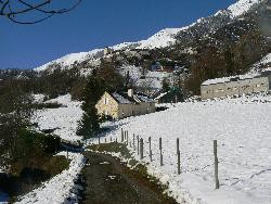 GITE A LA FERME "avec SPA en TERRASSE en Vallée  d'ASPE    D'ASPE BEARN