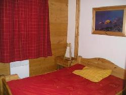 APPARTEMENT DANS CHALET HAUT STANDING