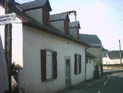 T3 et studio dans maison rural