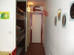 A LOUER AGREABLE STUDIO  PIED DES PISTES