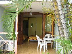 STUDIO A LA MARTINIQUE
