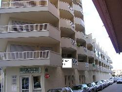 Canet en roussillon grand studio cabine 4 couchages 300m plage