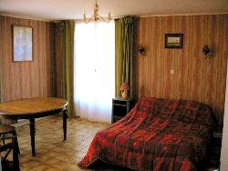 maison pierre 3 chambres pour 10 personnes 1 km 5 mer casiono golf,tennis voile équitation