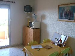 CANET PLAGE BEAU STUDIO CLIMATISE 4 PERS 200M DE LA PLAGE VUE MER