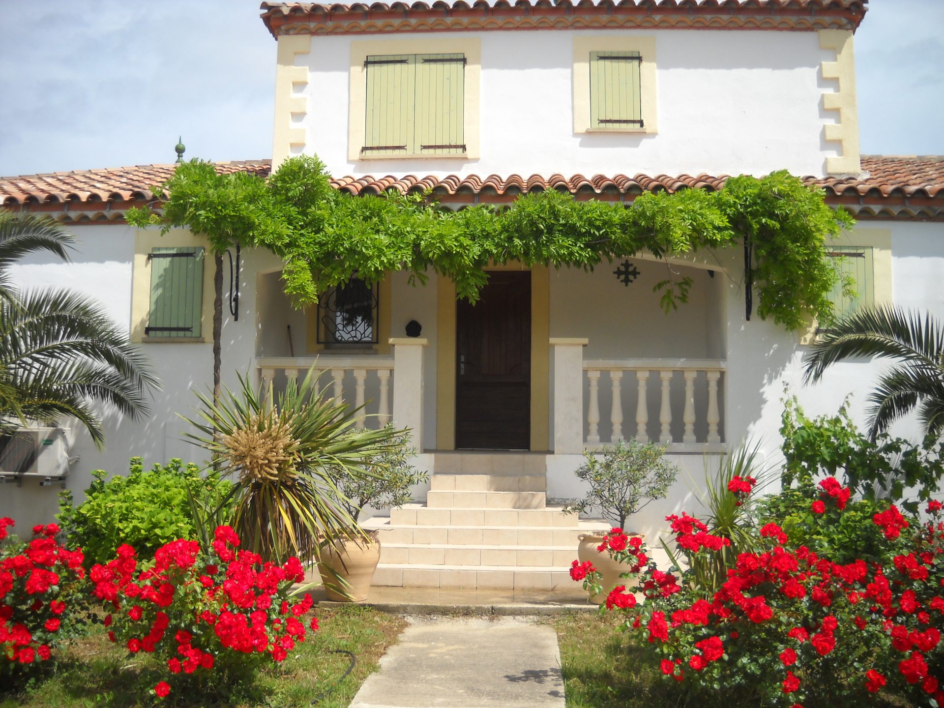 MAISON JARDIN PISCINE