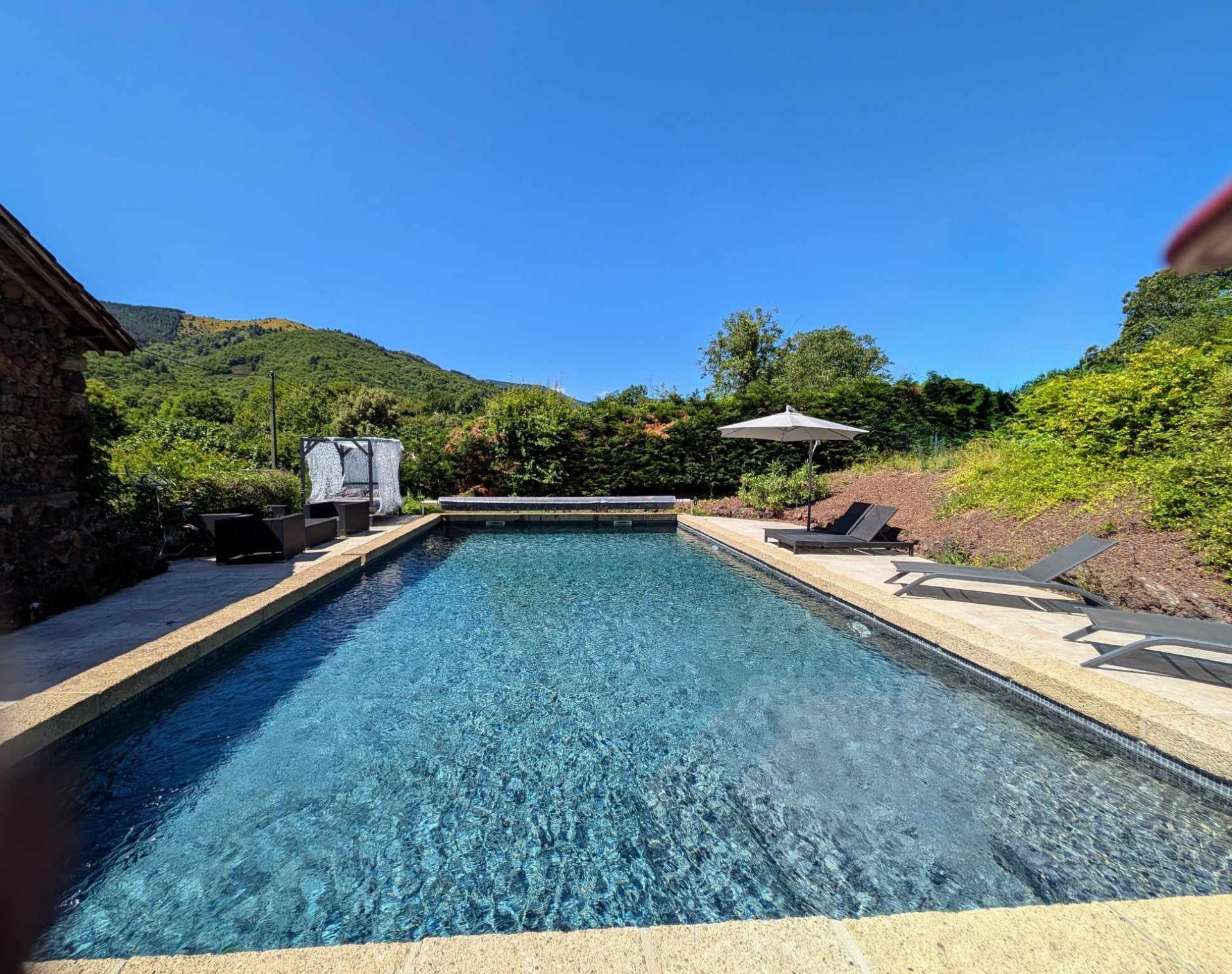 L'Escapade Amoureuse Ardéchoise - Gîte - Love Room - Piscine Chauffée Privative - Jacuzzi Privatif